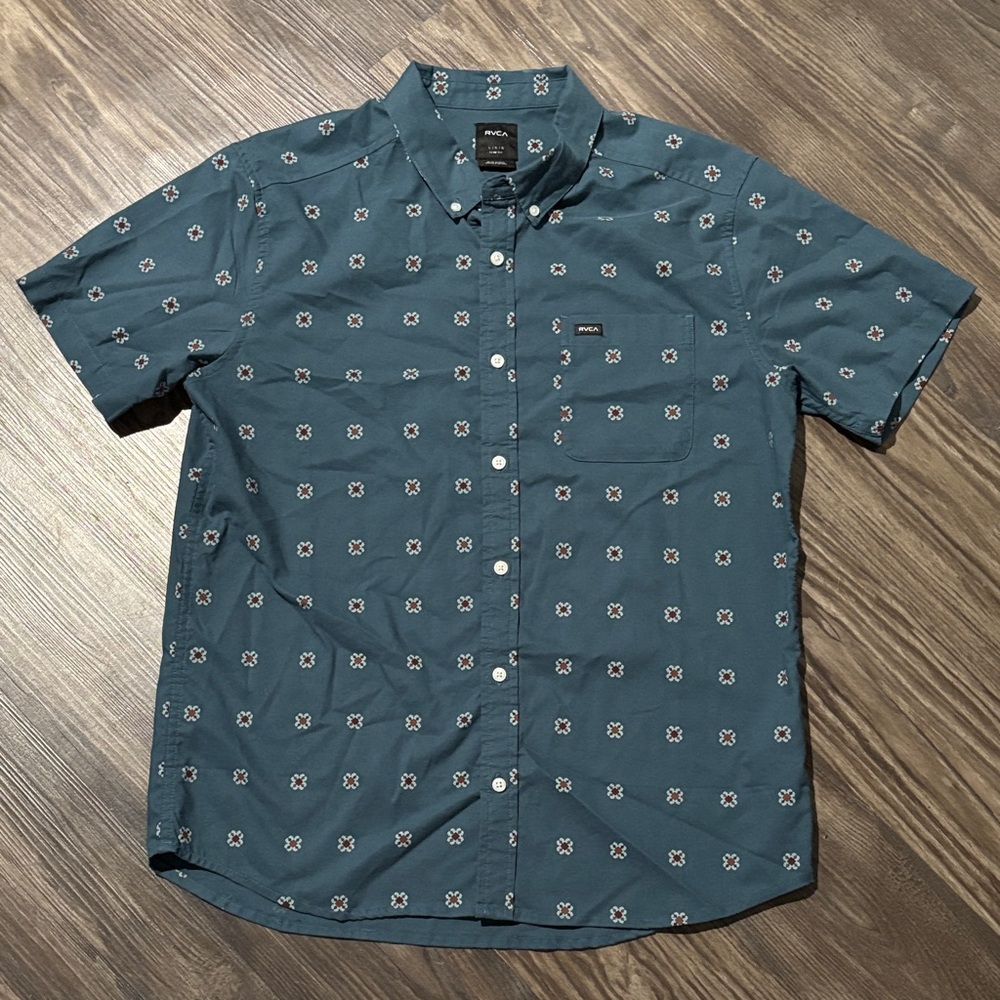 RVCA Patterned Short Sleeve Button-Down Shirt